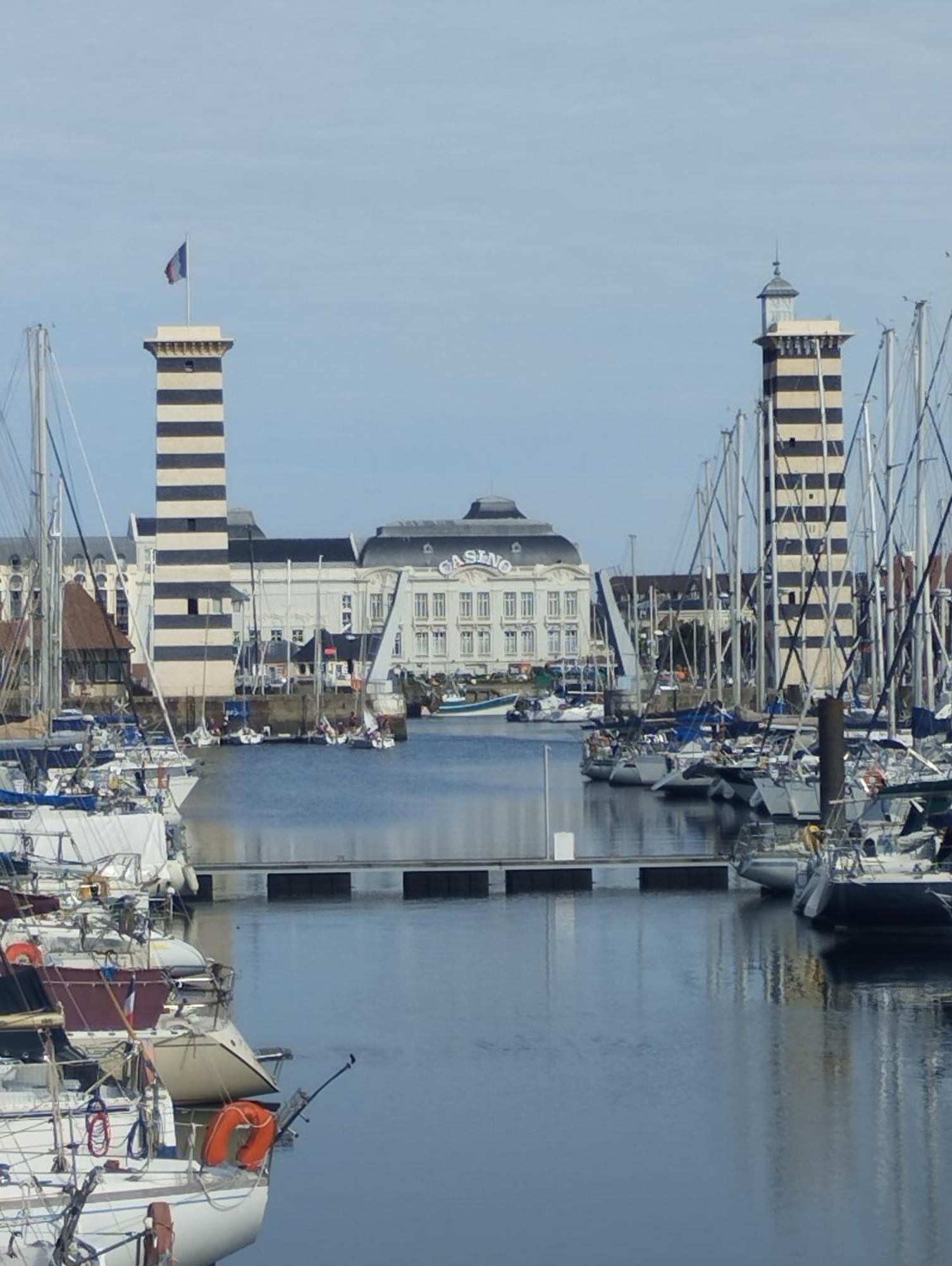 L'Escale A Deauville Kültér fotó